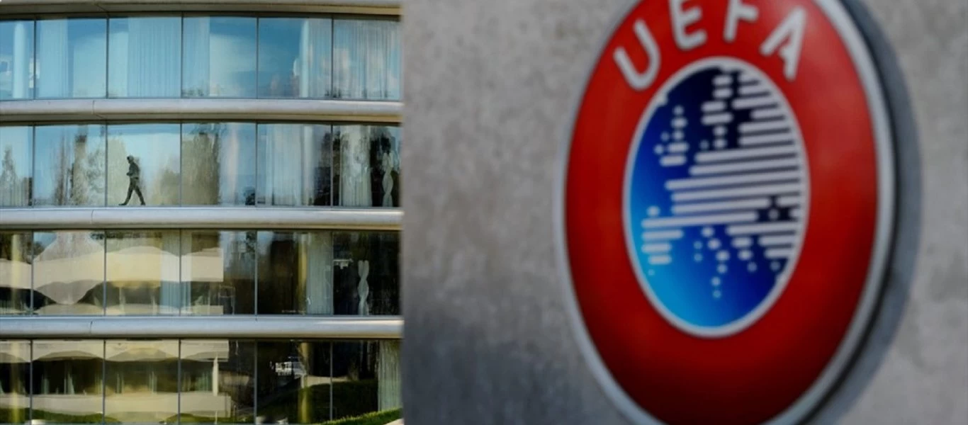 Το ενδεχόμενο να συνεχιστούν χωρίς VAR το Champions League και το Europa League μελετά η UEFA